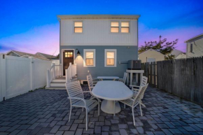 Charming 2-BR Home, 4 Blocks to the Boardwalk home
